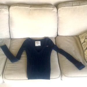 Hollister V neck sweater